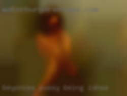 Beyonce's pussy being fucked chick in Lahaina.